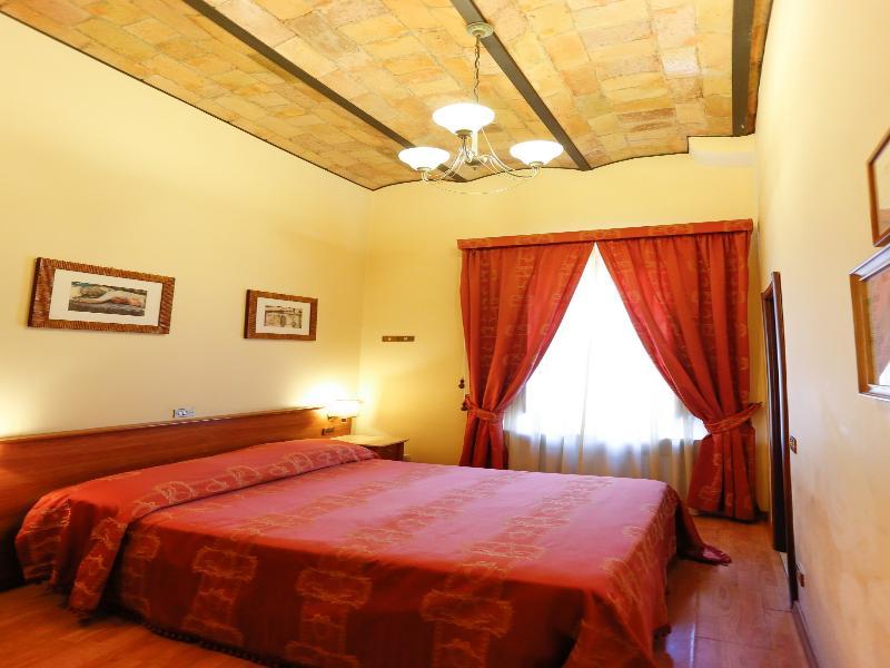 Hotel Tempio Di Pallade Rome Bagian luar foto