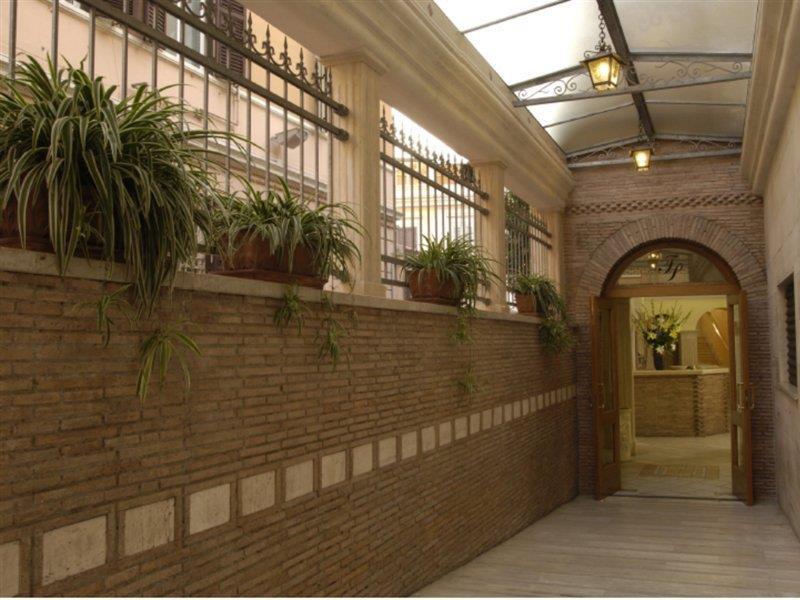Hotel Tempio Di Pallade Rome Bagian luar foto